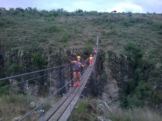  attraversando il ponte 